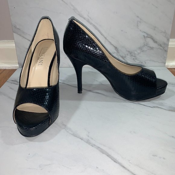 Lumiani Shoes - NWOT LUMIANI INTERNATIONAL  Snakeskin Black Heels